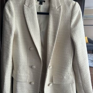 Women cream blazer size small RW&CO